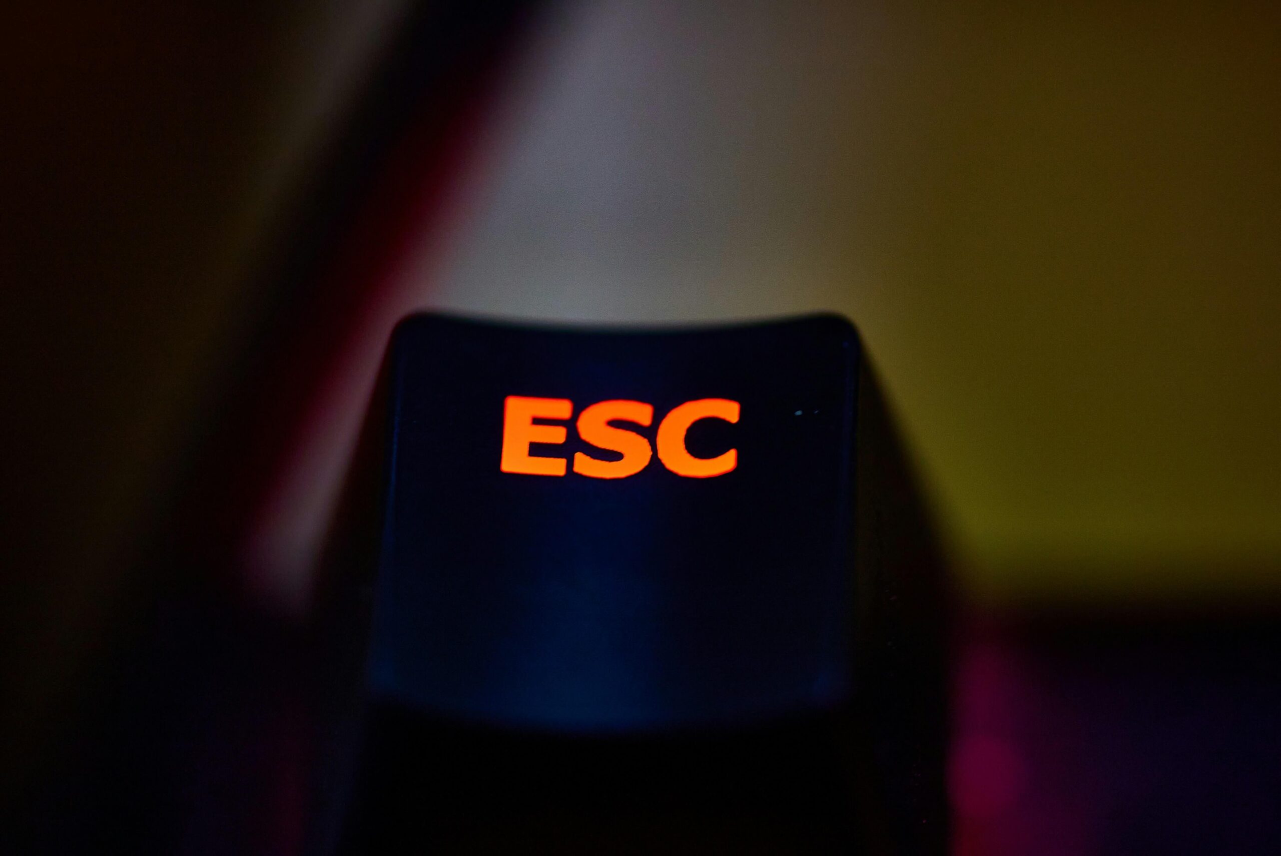 Esc(1) Esc(1)